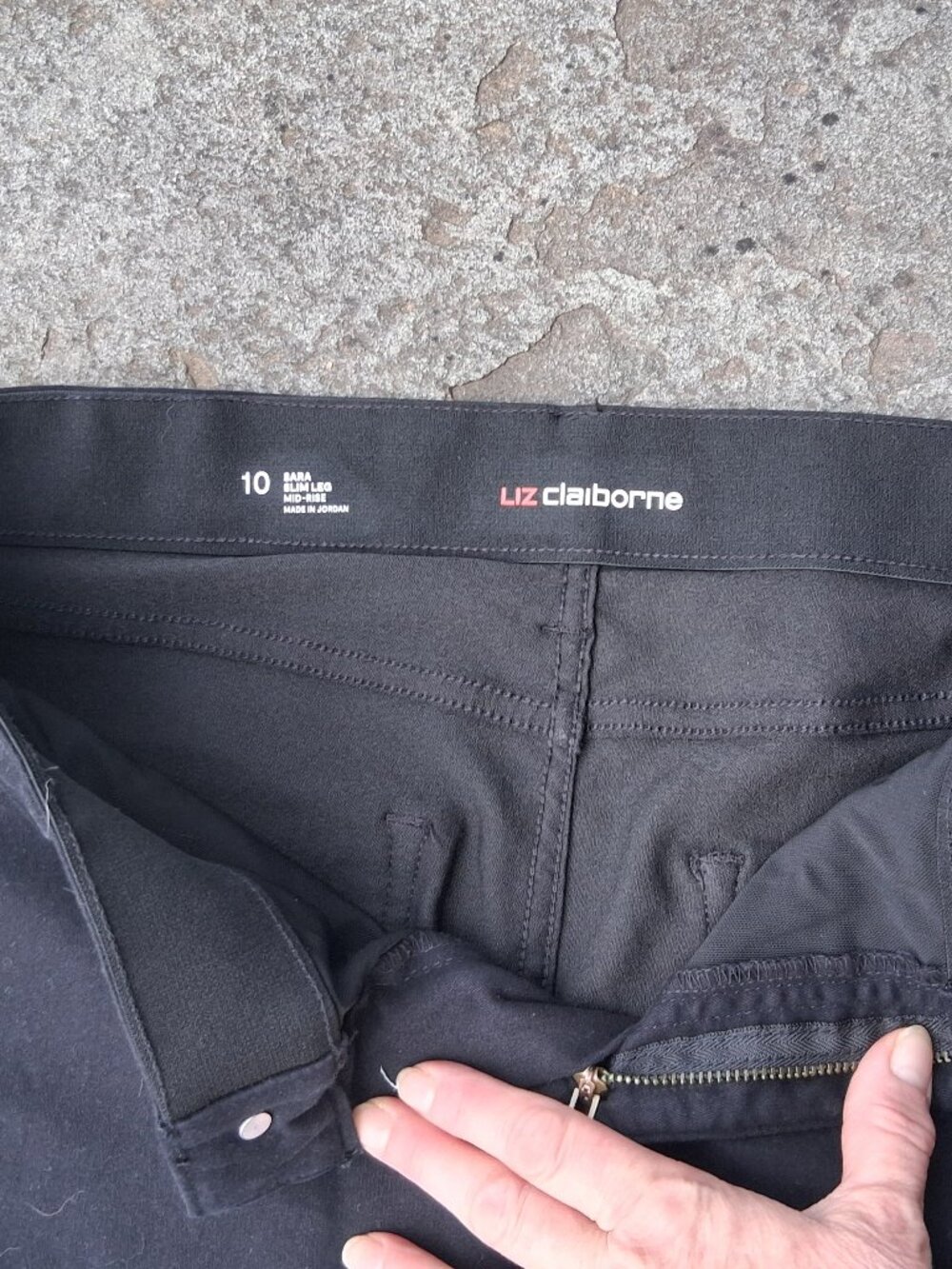 TWO  Liz Claiborne Sara Slim leg pants Size 10 Black & Tan - Picture 5 of 7